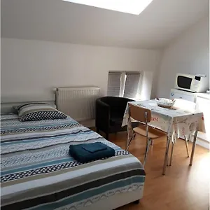 rsidence-mantekila.brusselshotelsbook.com/